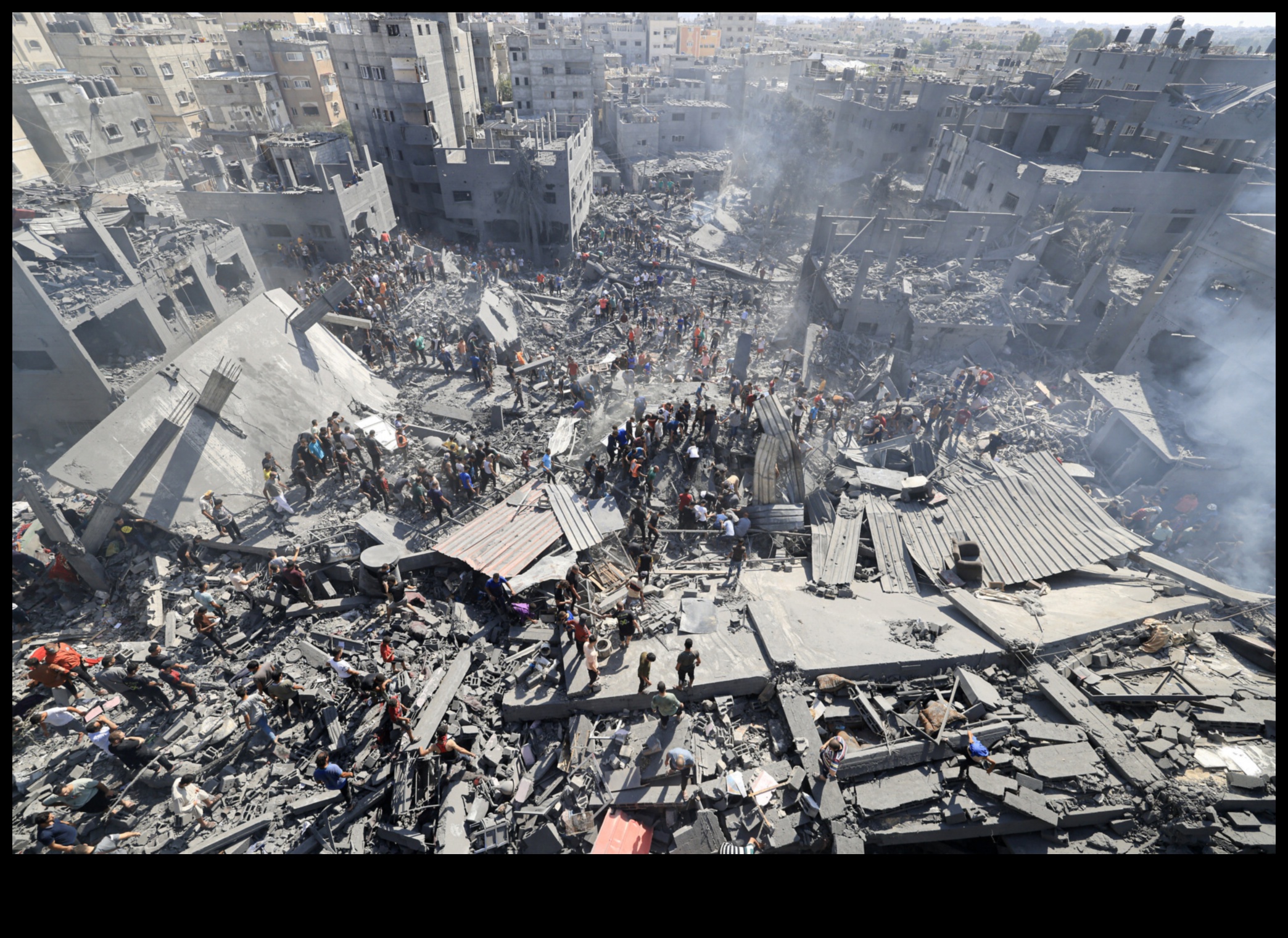 מפקדי נוף עירוני: ניווט בכבישים עירוניים בסמכות בהיברידיות יעילות