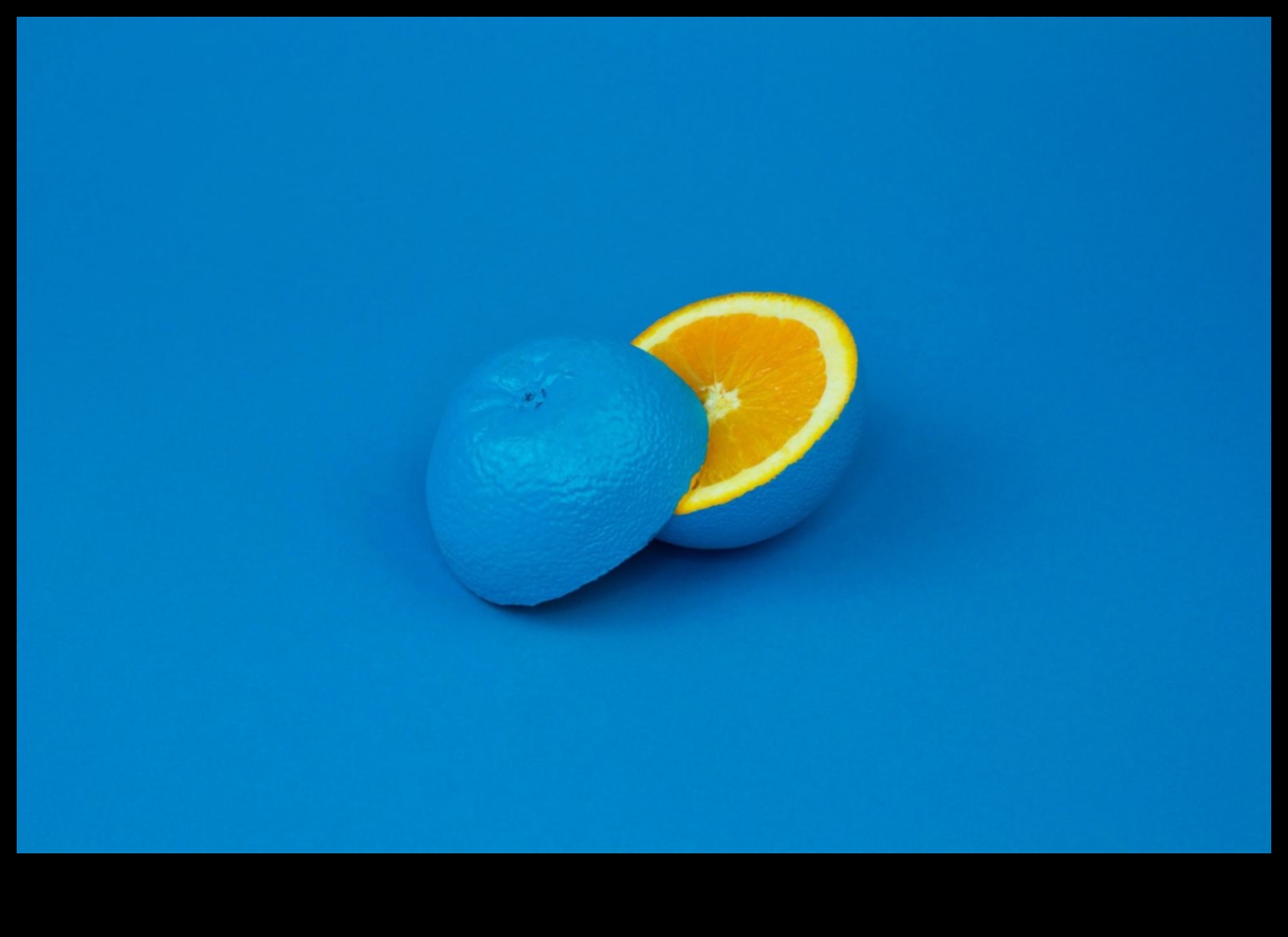 ניגודים יצירתיים: טכניקות להדגשת הבדלים חזותיים בצילום