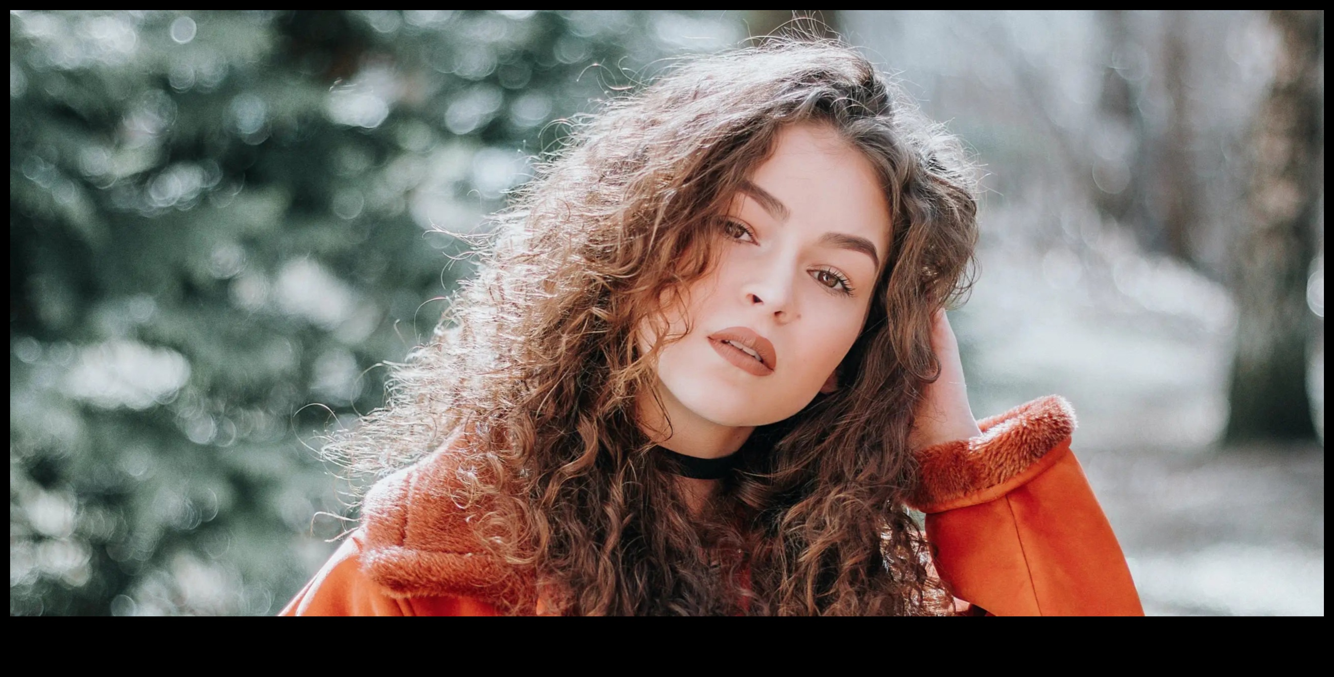 לשחרר את התלתל: מדריך לשיער גלי מוגדר להפליא