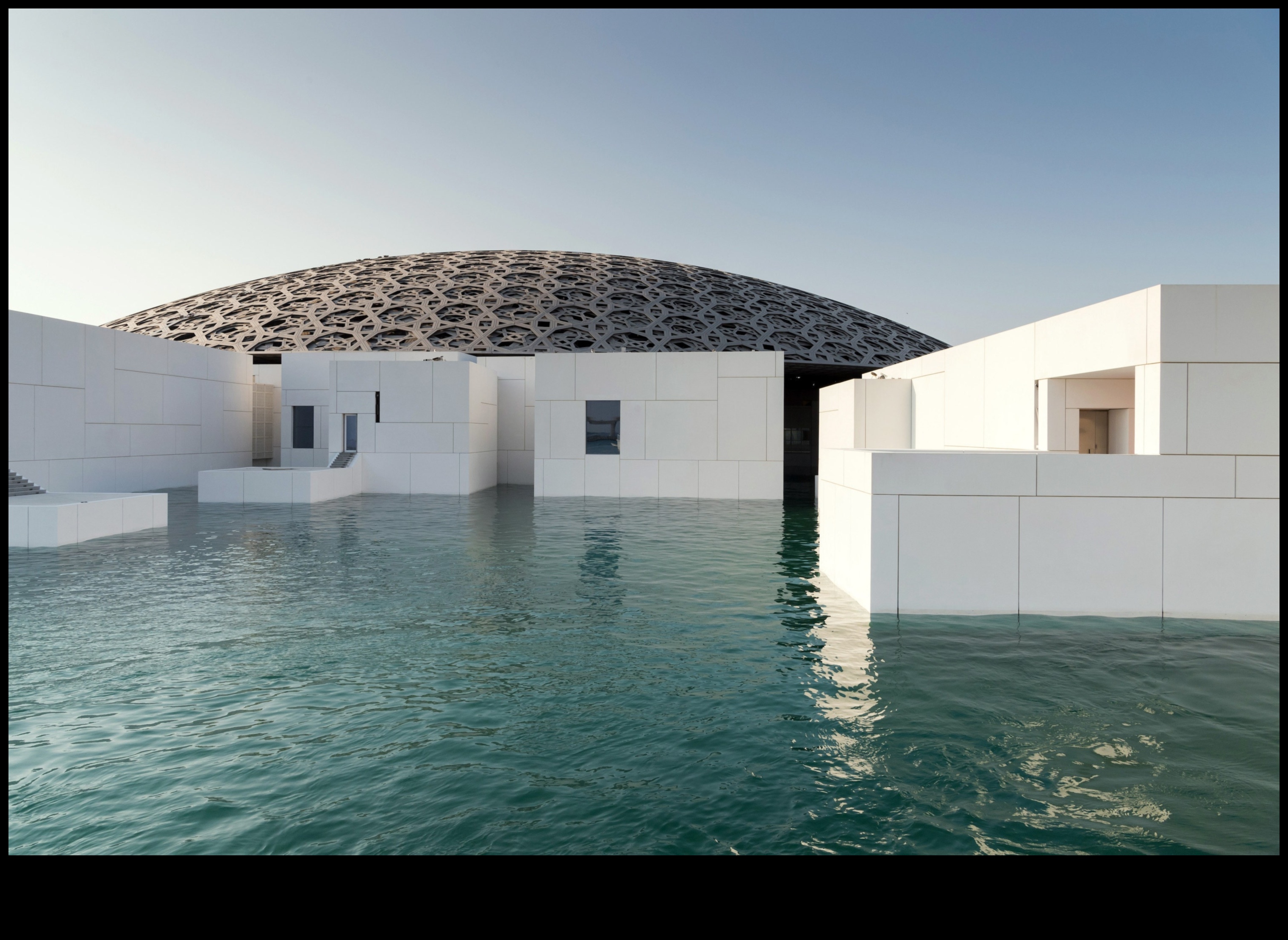 אלגנטיות פלדה וזכוכית: שליטה בצילום אדריכלי