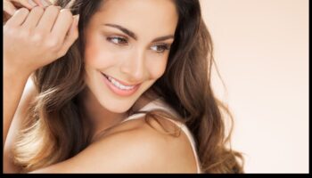 צבע שיער וביטחון עצמי: כיצד הטרסים שלך משפיעים על ההערכה העצמית שלך