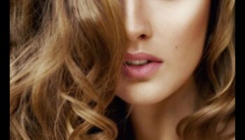 צבע שיער ואופנה: תיאום המראה שלך עם הטרסים שלך